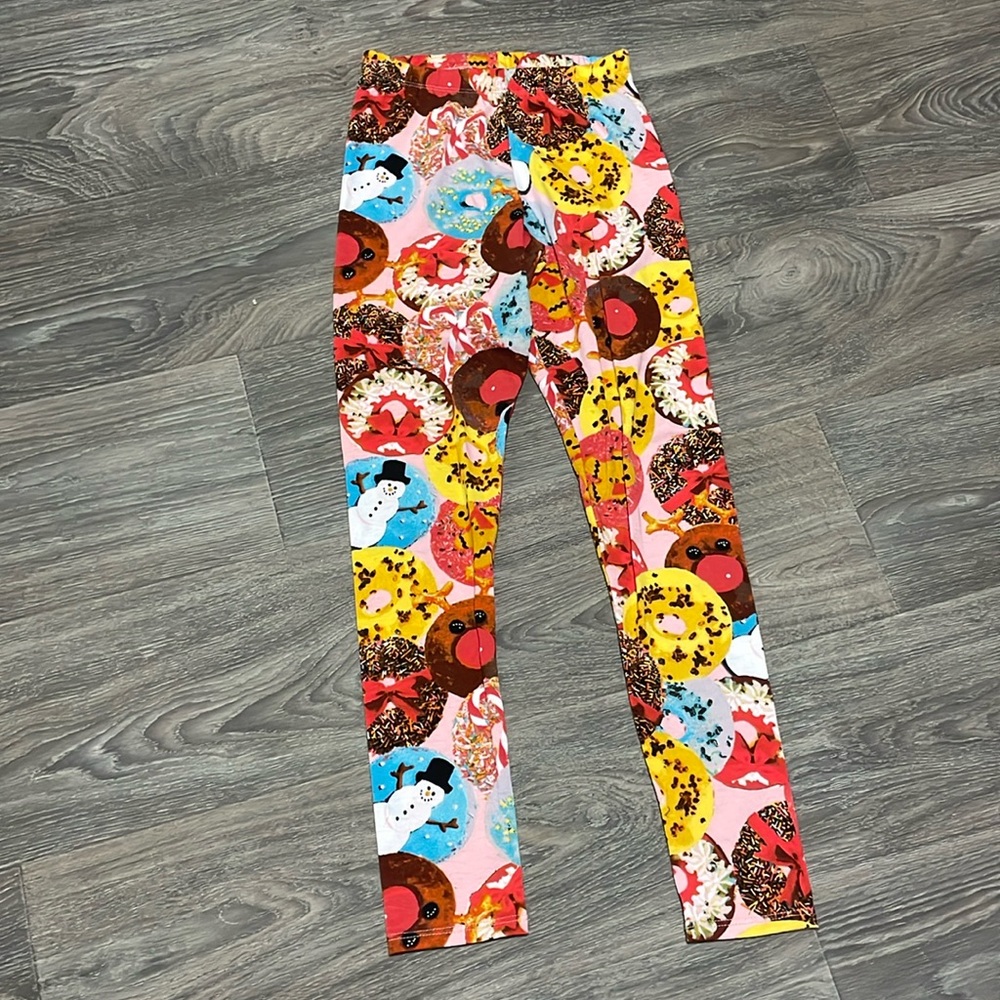 FREE Christmas donut leggings
